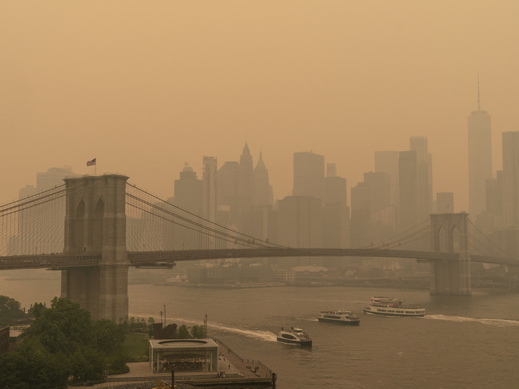Дым от лесных пожаров сделал воздух в Нью-Йорке самым грязным в мире