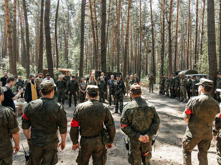 В Курской области «Офицеры России» передали военнослужащим на границе 1,5 тонны гумпомощи