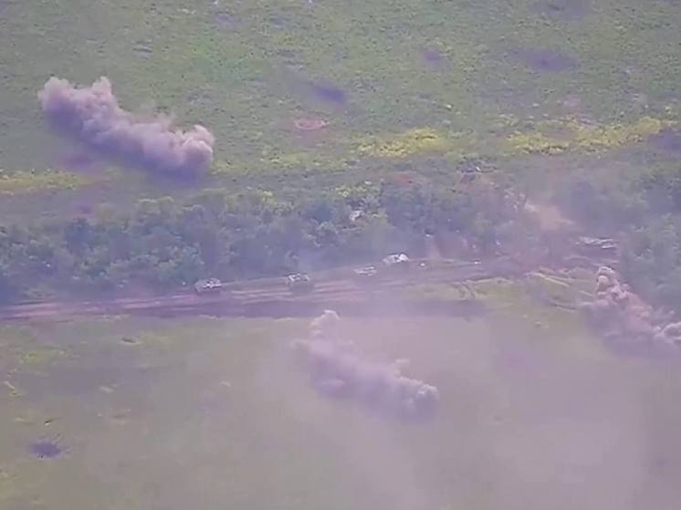 Минобороны опубликовало видео разгрома бронетанковой колонны ВСУ на Запорожском направлении
