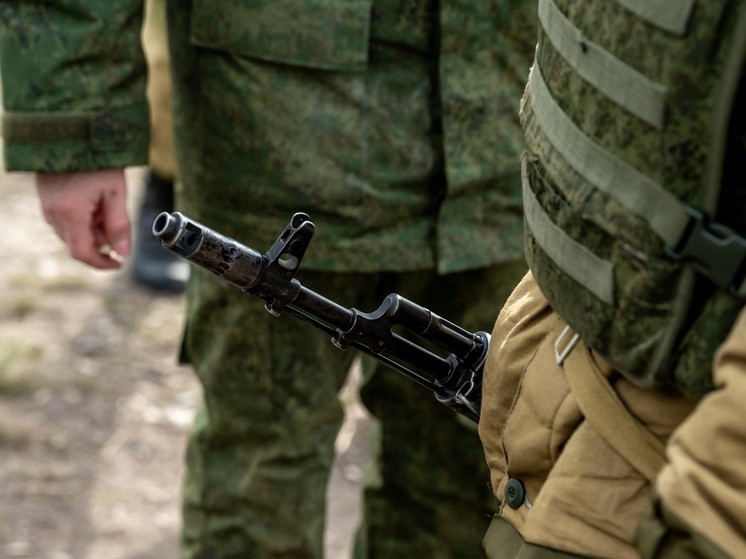 В офисах МФЦ южноуральцы могут подать заявление и поступить на службу по контракту