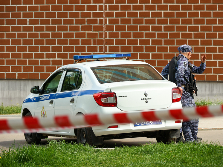 112: в Воронеже беспилотник врезался в многоэтажный дом
