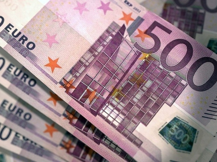 Биржевой курс евро с апреля оказался выше 89 рубле