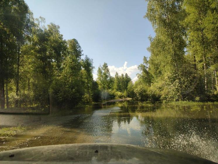 На Алтае закрыли из-за паводка трассу до Телецкого озера