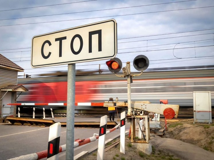 На 10 переездах МЖД установят автоматические шлагбаумы