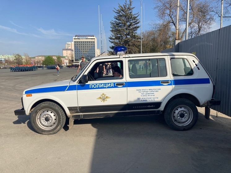 В Саратове задержали школьника после махинаций с найденной банковской картой