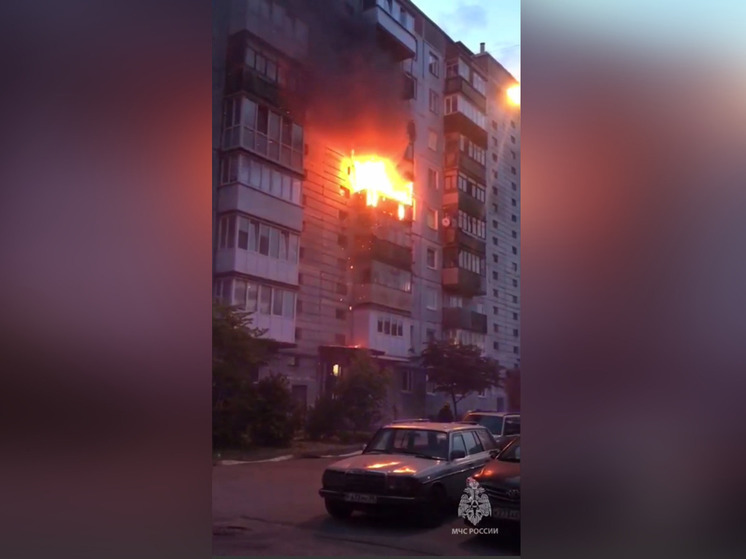Из горящей многоэтажки на Куйбышева ночью эвакуировали 60 человек
