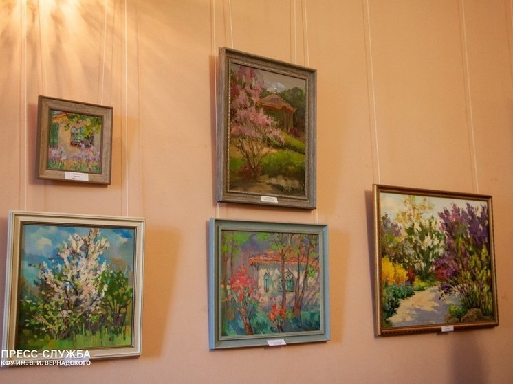 Выставка картин открылась в ботсаду КФУ
