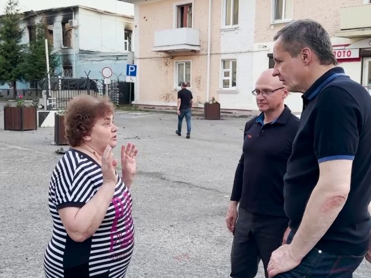 Сергей Кириенко пообщался с жителями Шебекино Белгородской области