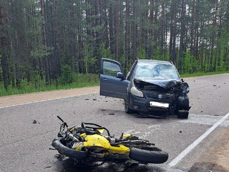 В Тверской области мотоциклист в экипировке погиб в аварии