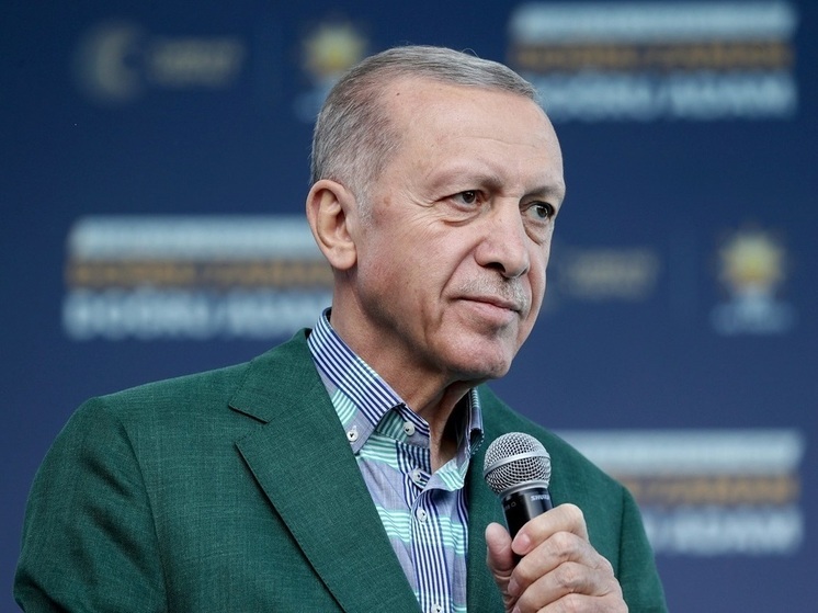 Президент Турции Эрдоган прибыл на стамбульский стадион, где проходит финал Лиги чемпионов
