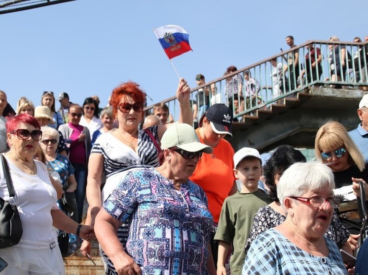 Между ЛНР и Ростовской областью возобновили работу пешеходного перехода