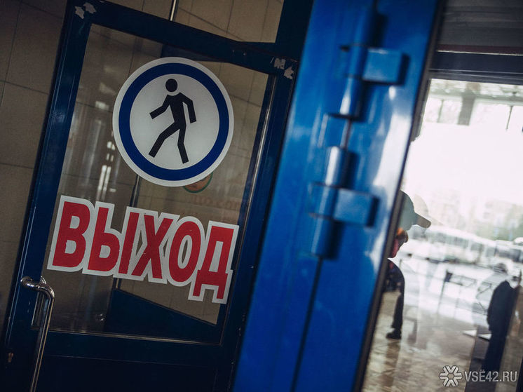Кузбассовцев возмутила жара в здании Кемеровского автовокзала