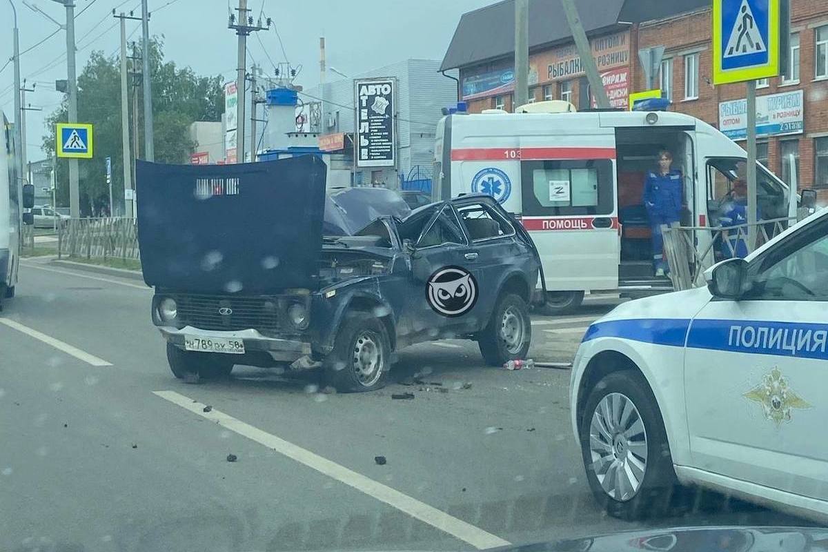 В результате дтп автомобиль получил механические повреждения