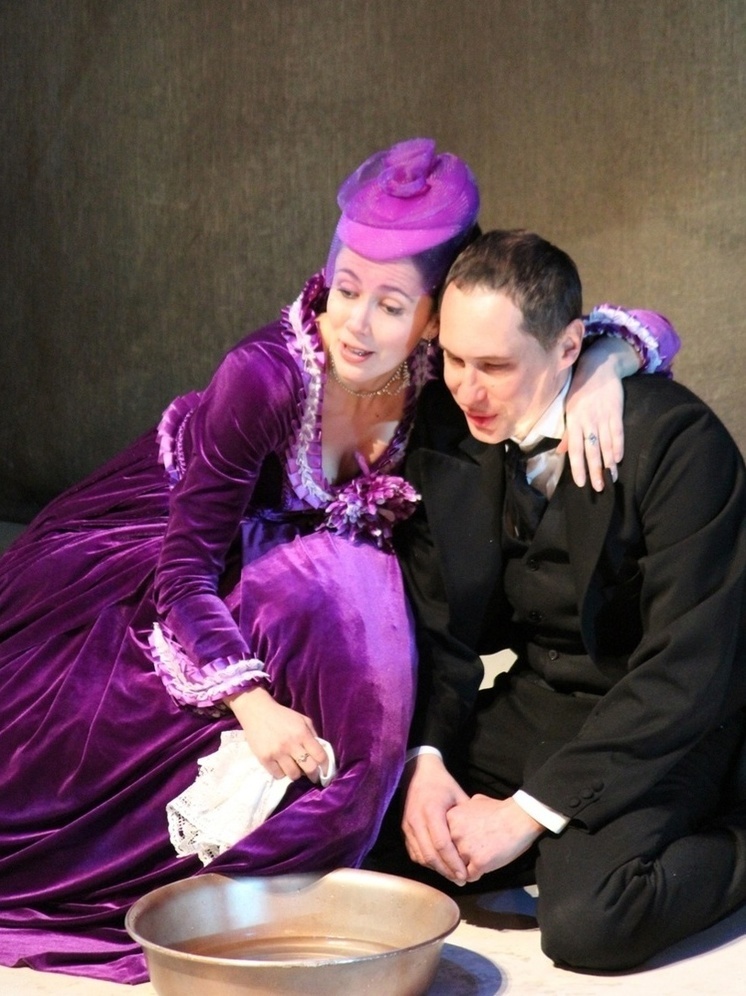 В Смоленске покажут спектакль по пьесе Островского "Поздняя любовь"