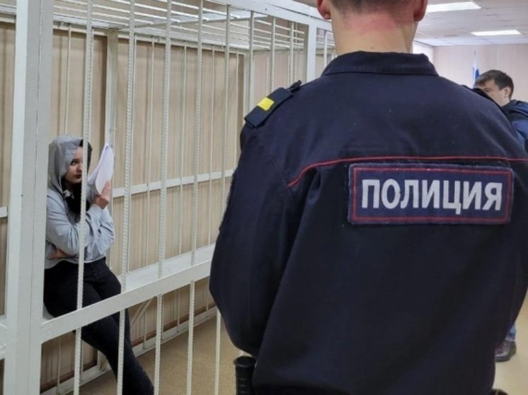 В Новосибирске суд начал рассматривать дело няни о гибели 2 детей в пожаре