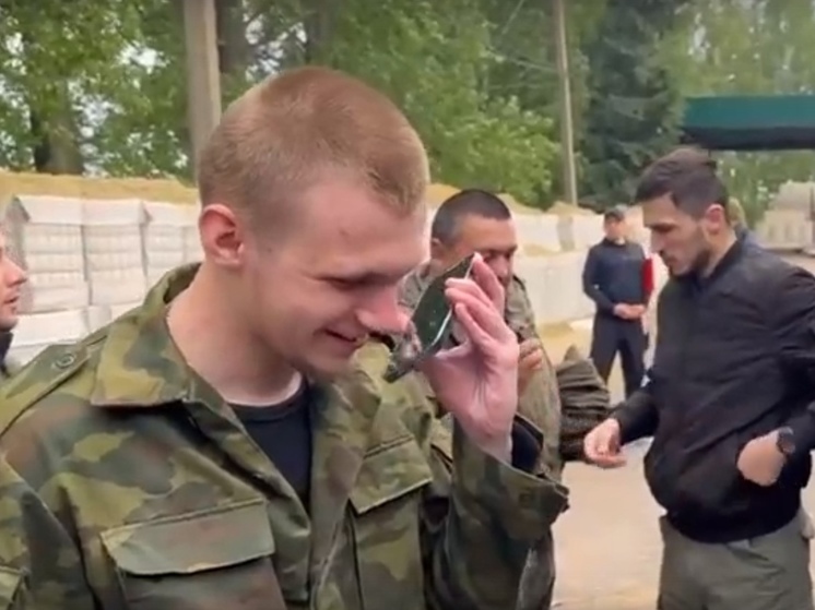 Ямальский боец СВО вернулся домой из украинского плена