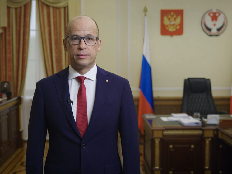 Александр Бречалов выступил с поздравлением жителей республики с Днем России