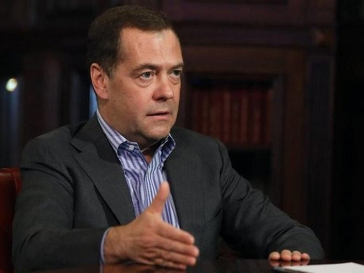 Медведев назвал Майдан Незалежности в Киеве будущей площадью России