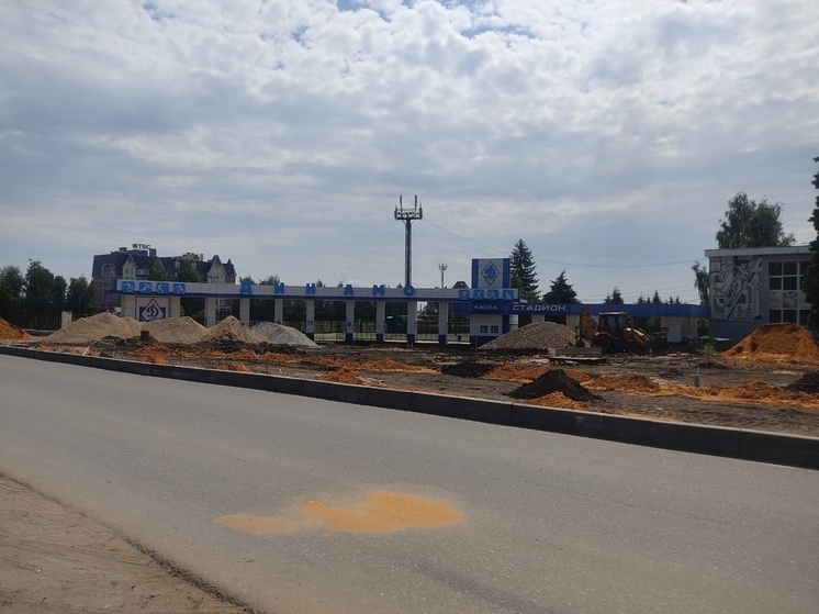 На юге Тамбова благоустраивают сквер перед стадионом «Динамо»
