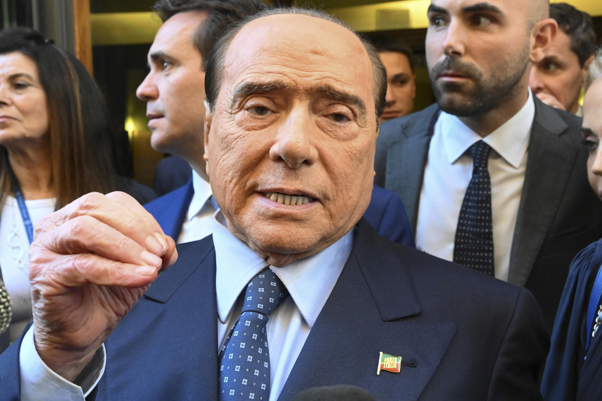 Умер экс-президент «Милана» Берлускони