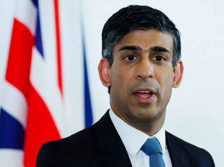 Guardian: премьер Британии Сунак может помешать Джонсону вернуться в парламент