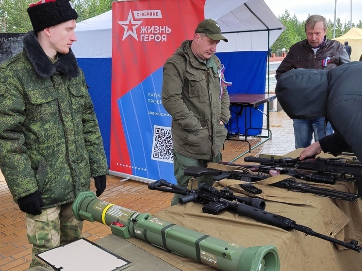 В Надыме в День России прошли соревнования по сборке и разборке автоматов