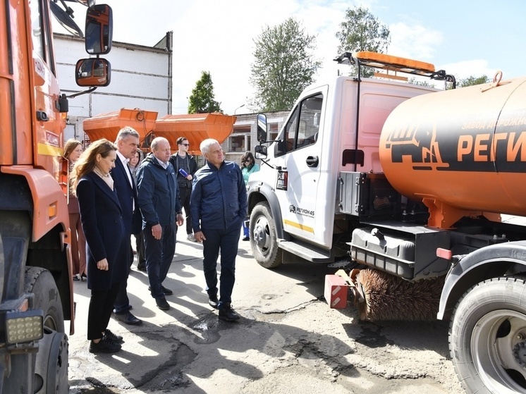 Новая техника прибыла в Петрозаводск для уборки дорог