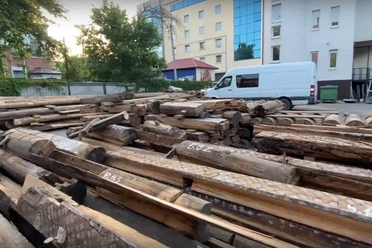 В Ярославле очередной памятник архитектуры раскатали по бревнышку - МК  Ярославль