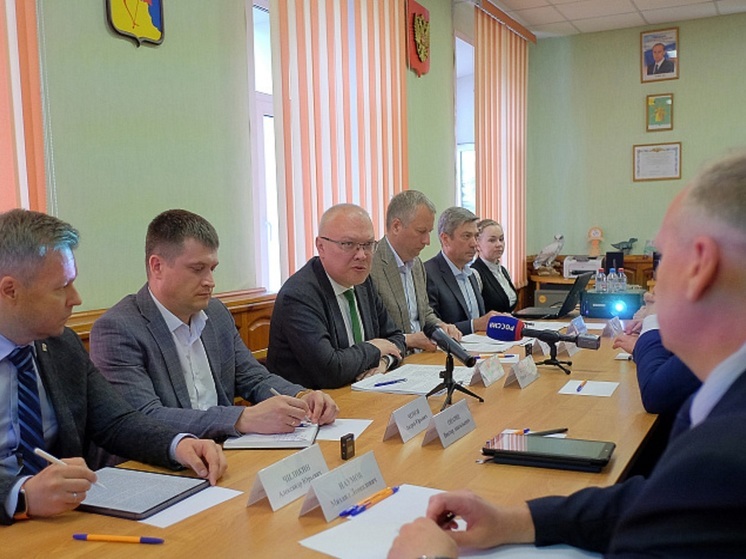 Жители Кировской области в Котельниче получат новые дома и школу с бассейном