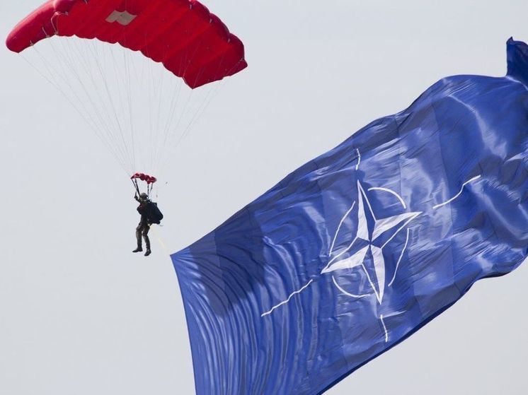Британский генерал Ширрефф усомнился в способности НАТО создать силы против России