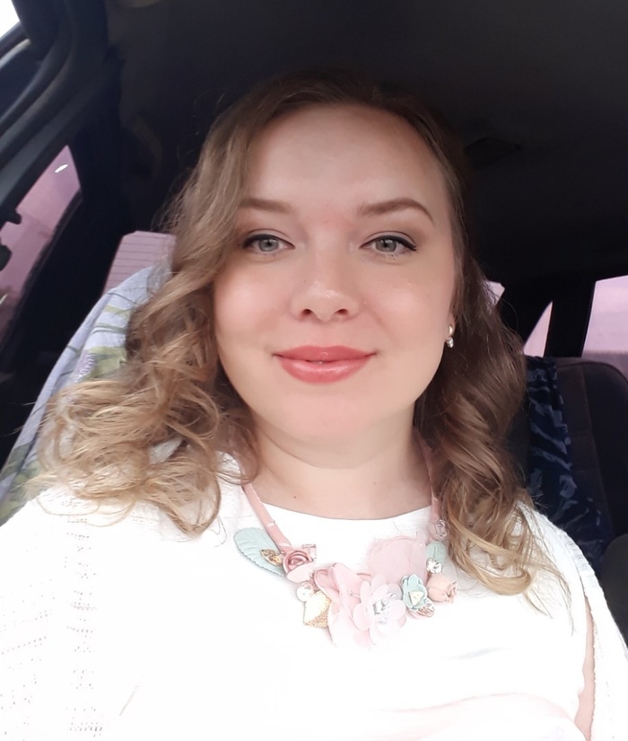 Певица Елизавета Кутурова выпала из окна вместе с дочерью: последние фото