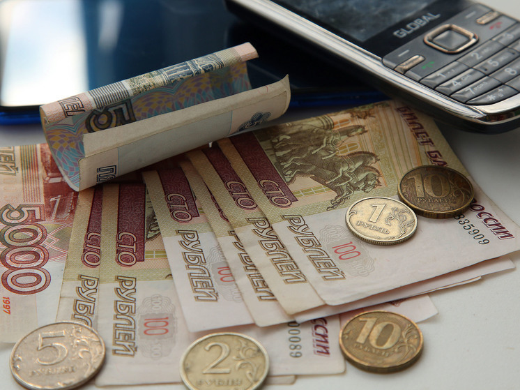 Выплату на школьную форму для многодетных семей увеличили до 10 тыс. рублей в Подмосковье