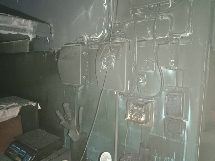 В Курске из-за неисправности холодильника сгорела кухня в кафе «Янтарь»