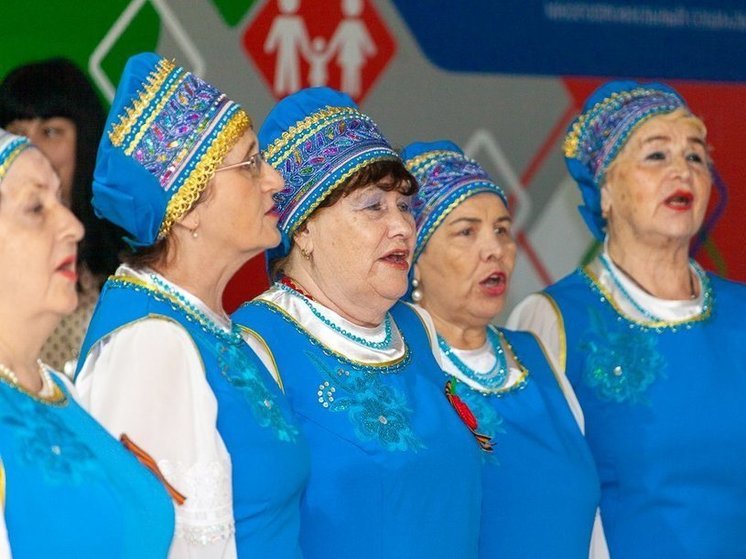 Астраханские пенсионеры отпраздновали День России