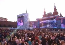 Юные калужане спели на Красной площади в День России