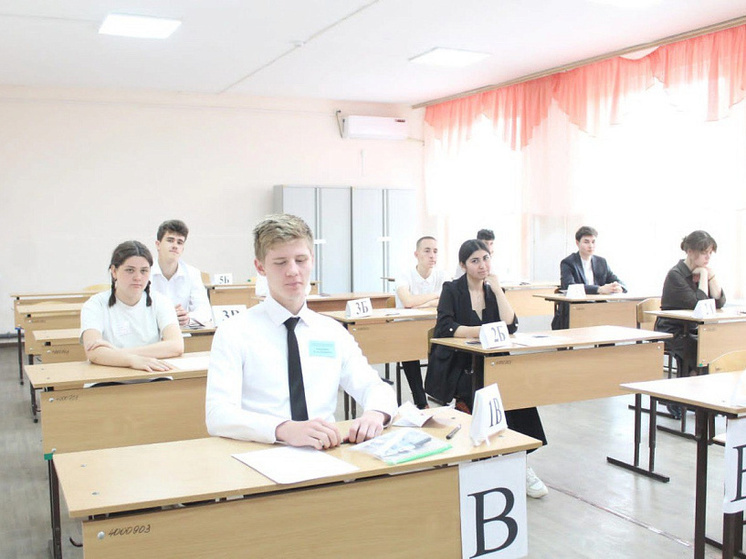 Более семи тысяч кубанских выпускников сдали ЕГЭ по биологии и иностранным языкам