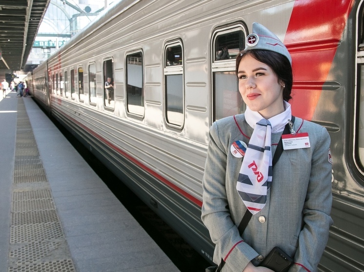 Первый поезд Санкт-Петербург — Лабытнанги отправился с Ладожского вокзала
