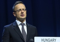 Министр иностранных дел Венгрии Петер Сийярто высказал предположение, что победа Дональда Трампа на выборах в 2020 году позволила бы избежать конфликта на Украине
