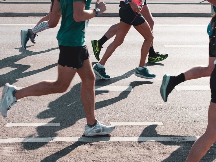 В Клину прошел благотворительный забег «Я бегу ради детей Донбасса»