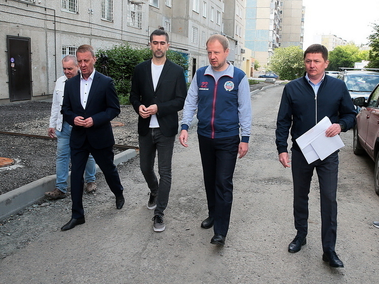 Более 1000 дворов благоустроили в Алтайском крае за пять лет
