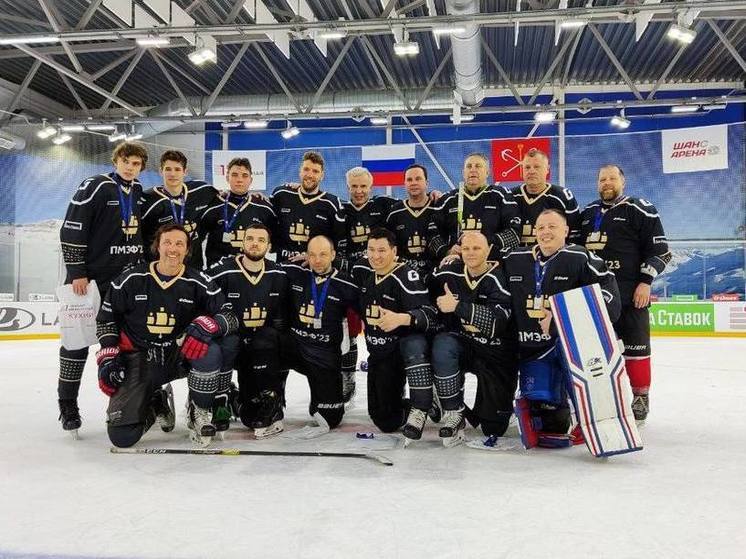 Брянский губернатор стал участником матча на Кубок Росконгресса по хоккею