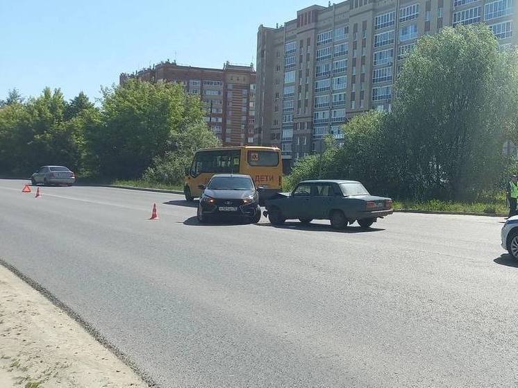 В Йошкар-Оле двое пострадали при ударе Lada Vesta с «Жигули»