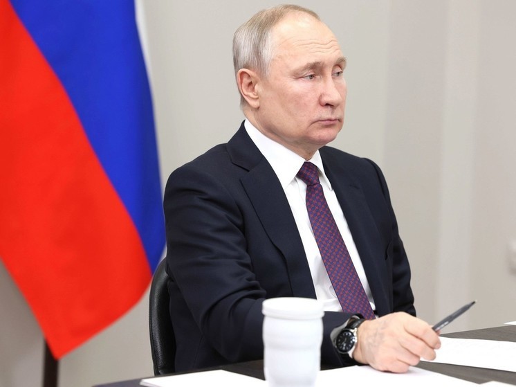 Экс-советник Пентагона Макгрегор высоко оценил тактику Путина в ответ на контрнаступление ВСУ