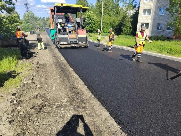 Новый асфальт положили в отдаленном районе Петрозаводска