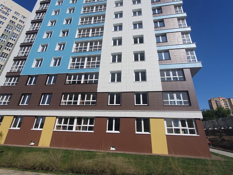 В омских «Кузьминках» построили новый 23-этажный жилой дом