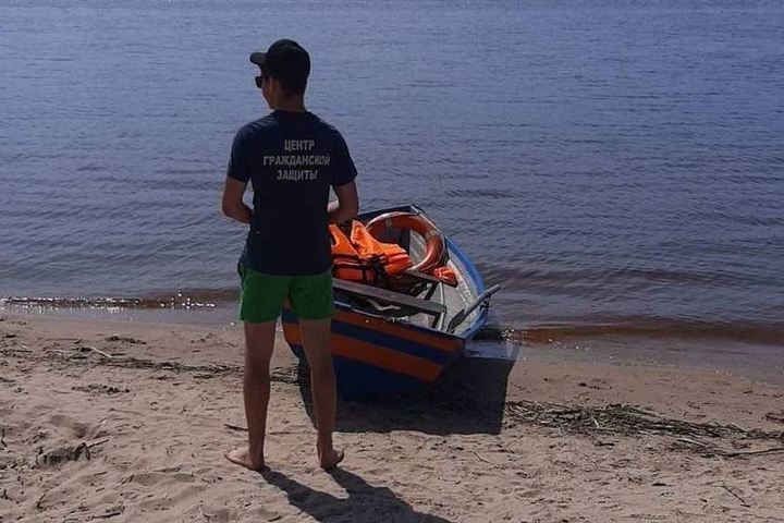 Заплыв не удался: подростков из реки Костромы вытащили спасатели
