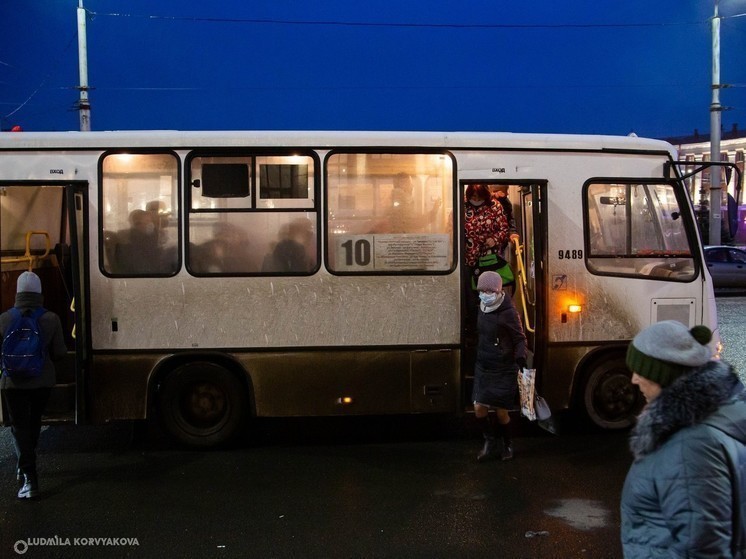 Власти Петрозаводска разорвали отношения с двумя транспортными компаниями