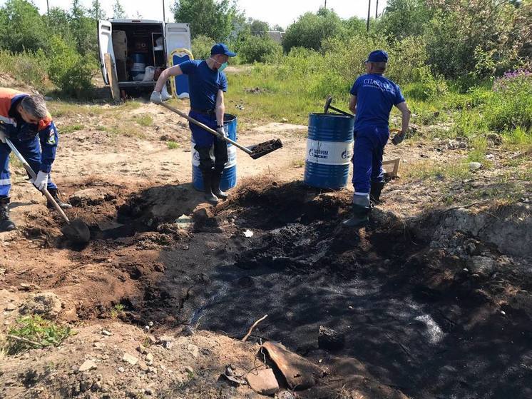 Спасатели устраняют последствия загрязнения природы в Ульяновке