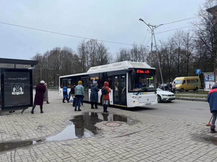 Сервис «Диспетчеризация ЭРА» появится во всех автобусах Новгородской области