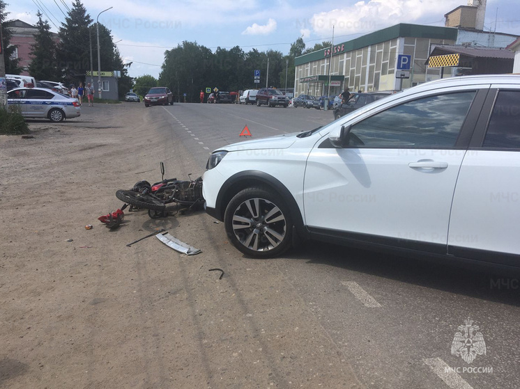 В Болхове Орловской области столкнулись авто и мотоцикл: есть пострадавший